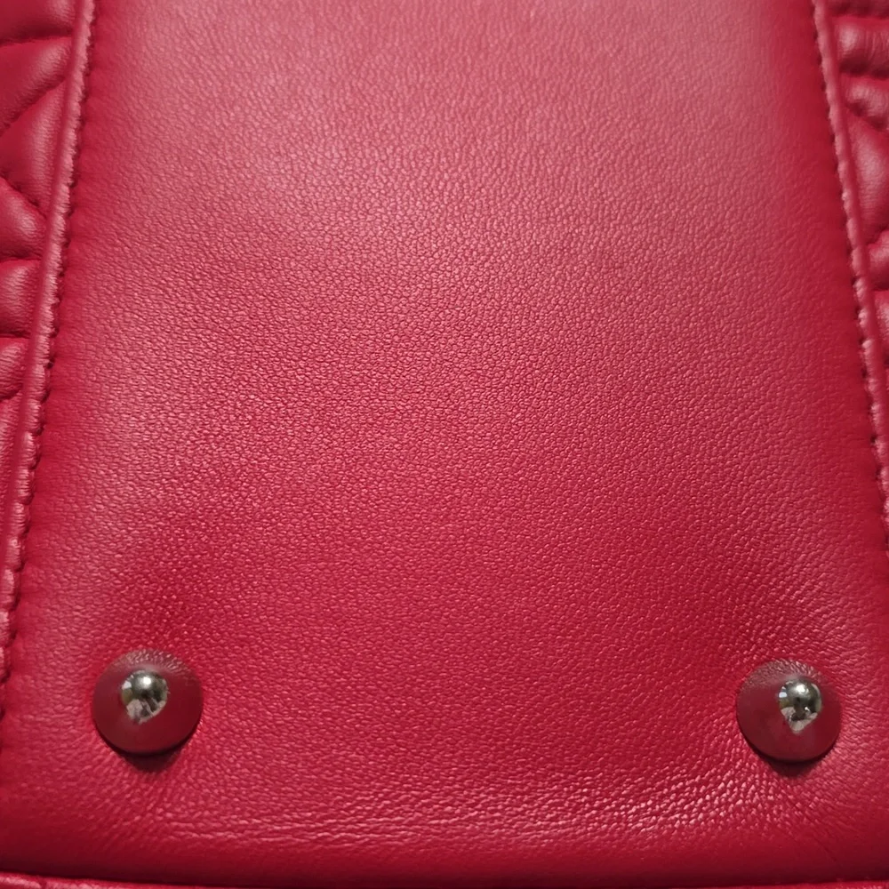 Like NEW!!! Christian Dior Lady Dior Bag Cannage Quilt Lambskin Medium - Picture 9 of 16